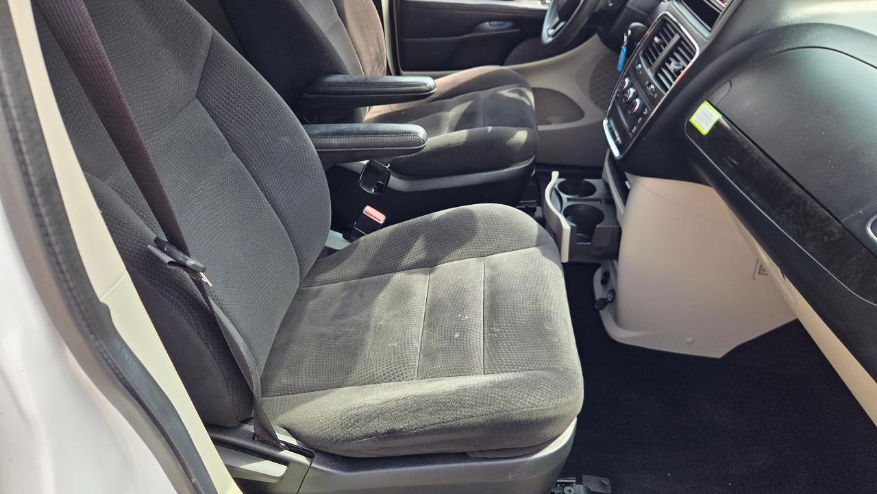 2014 Dodge Grand Caravan SE - Photo #8