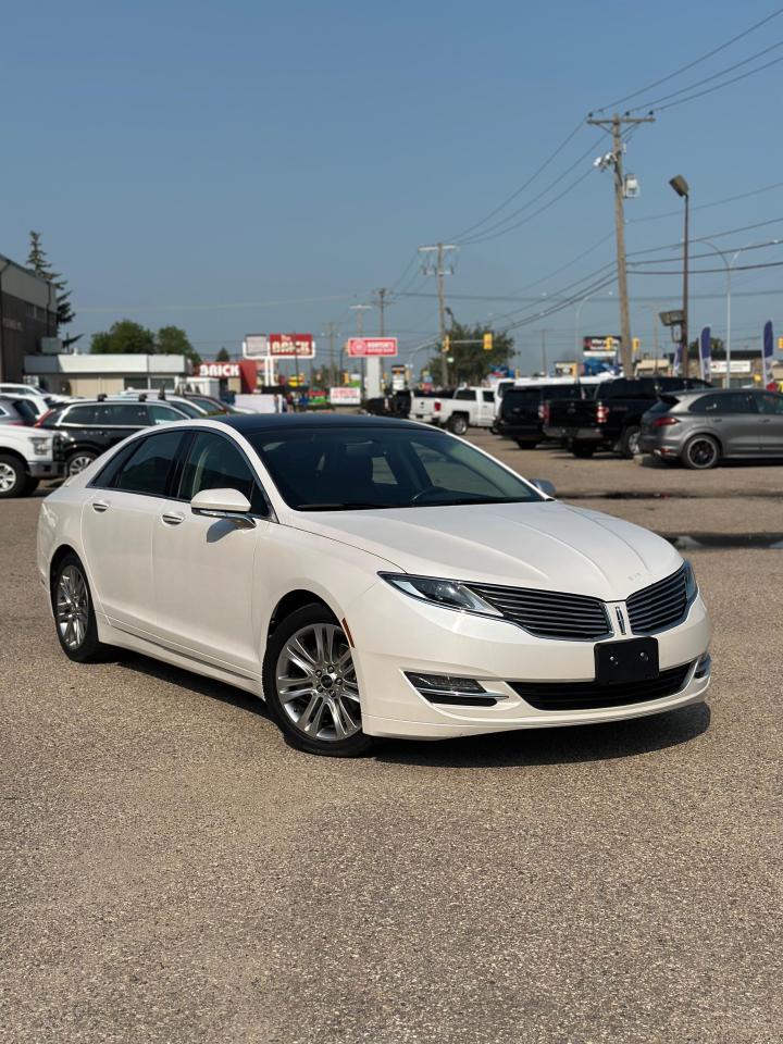 2013 Lincoln MKZ  - Photo #3