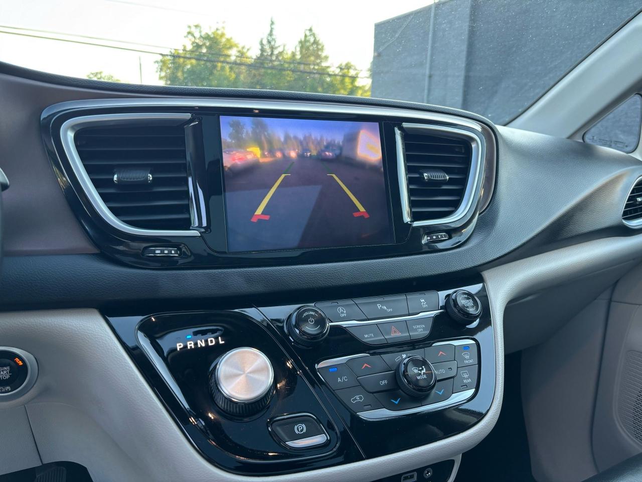 2018 Chrysler Pacifica Touring-L Plus - Photo #13