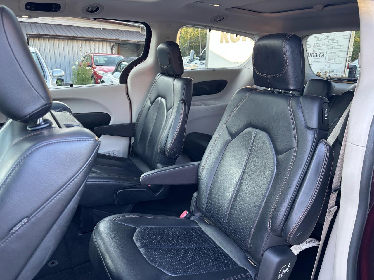 2018 Chrysler Pacifica Touring-L Plus - Photo #15