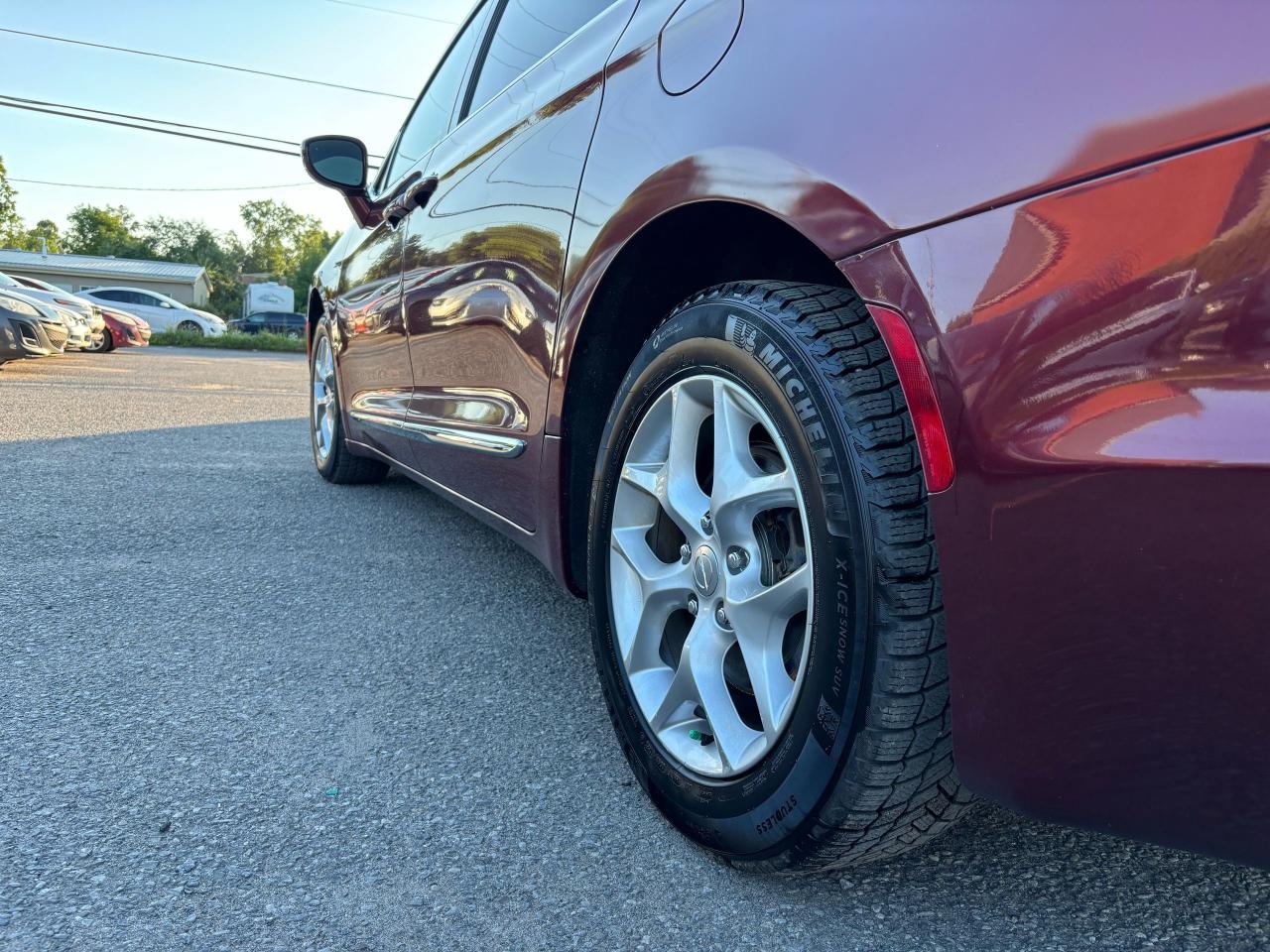 2018 Chrysler Pacifica Touring-L Plus - Photo #8