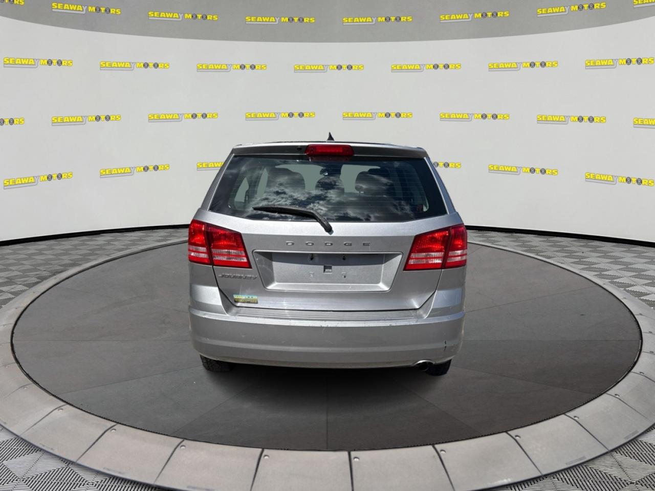 2016 Dodge Journey SE - Photo #4