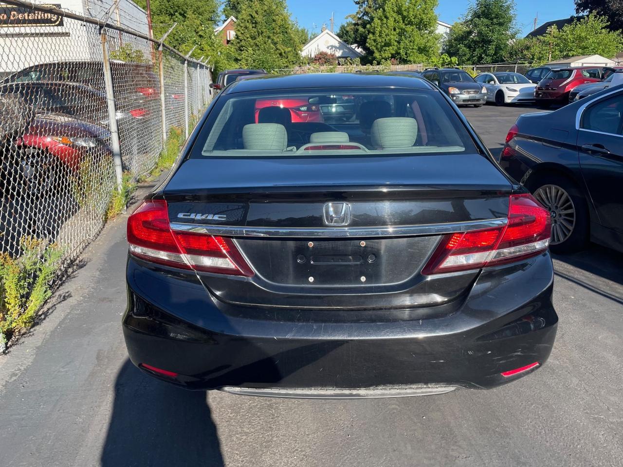 2013 Honda Civic LX *SAFETY, HEATED SEATS, 1Y WARRANTY ENG & TRAN* - Photo #5