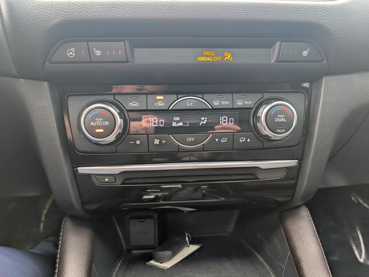 2017 Mazda MAZDA6 GT Photo