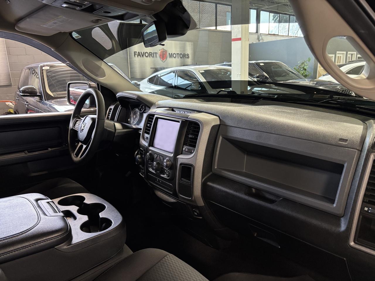 2019 RAM 1500 Classic Express|4X4|QUADCAB|LONGBOX|6SEATER|BACKUPCAM|+++ - Photo #9