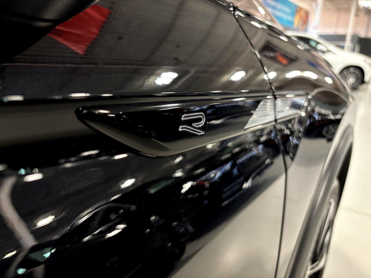 2022 Volkswagen Tiguan R-LINE|4MOTION|NAV|FENDERAUDIO|PANOROOF|LEATHER|++ - Photo #5