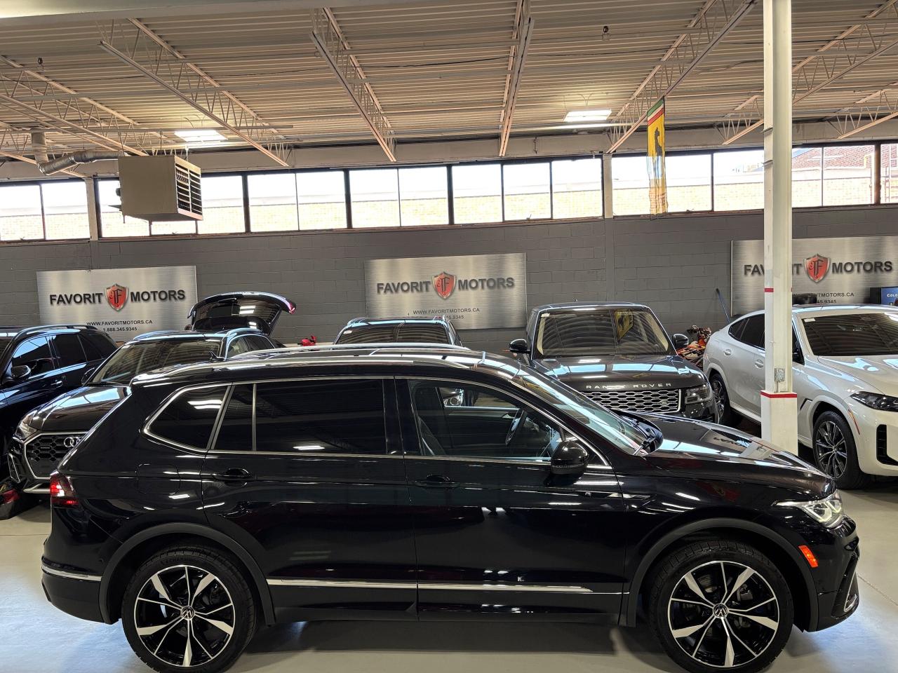 2022 Volkswagen Tiguan R-LINE|4MOTION|NAV|FENDERAUDIO|PANOROOF|LEATHER|++ - Photo #4