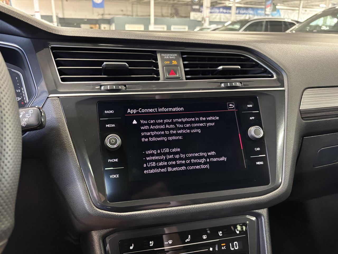 2022 Volkswagen Tiguan R-LINE|4MOTION|NAV|FENDERAUDIO|PANOROOF|LEATHER|++ - Photo #25