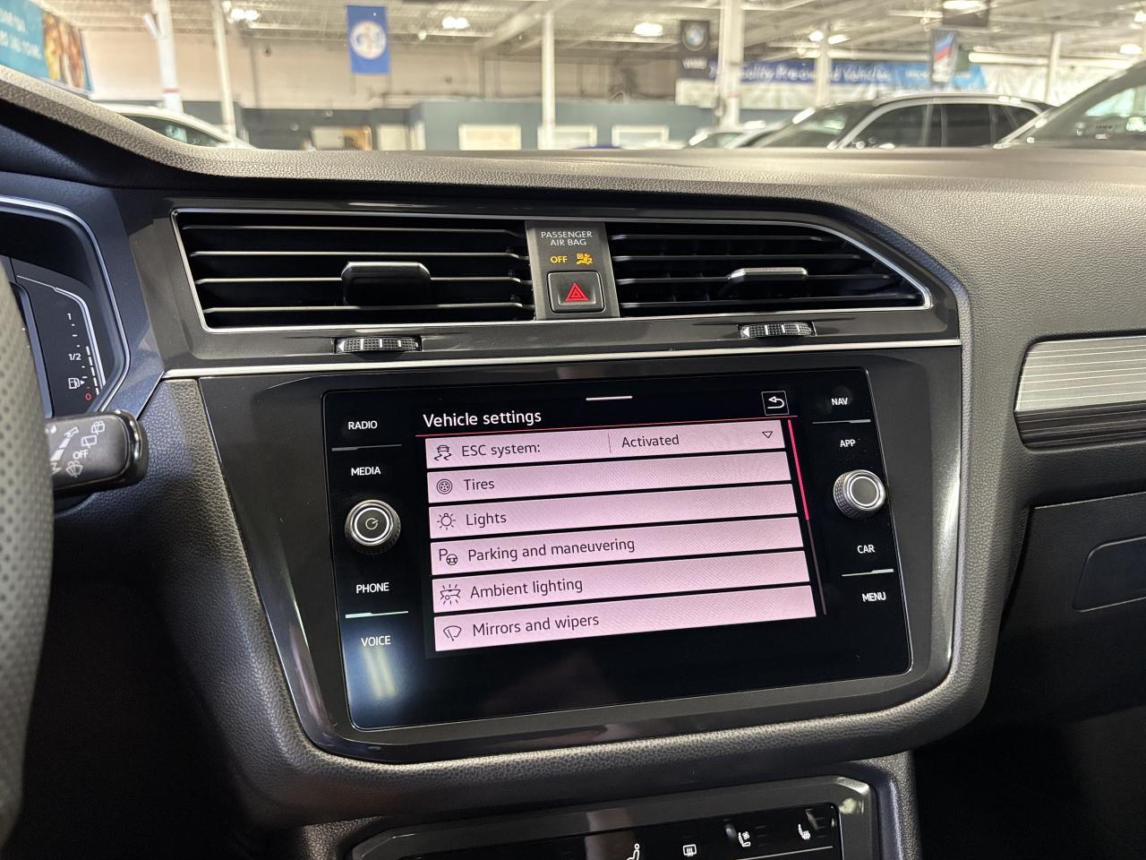 2022 Volkswagen Tiguan R-LINE|4MOTION|NAV|FENDERAUDIO|PANOROOF|LEATHER|++ - Photo #28