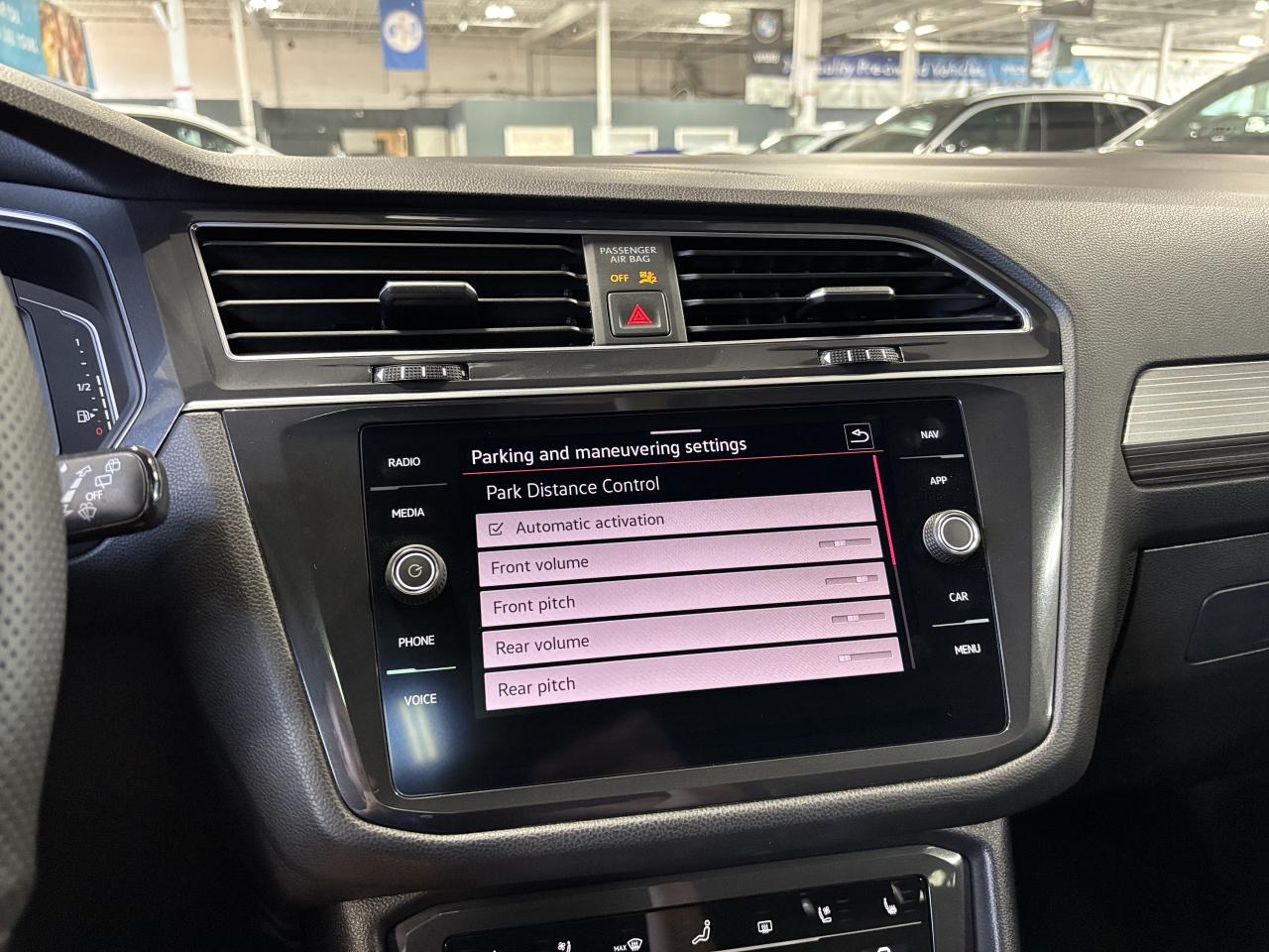 2022 Volkswagen Tiguan R-LINE|4MOTION|NAV|FENDERAUDIO|PANOROOF|LEATHER|++ - Photo #29