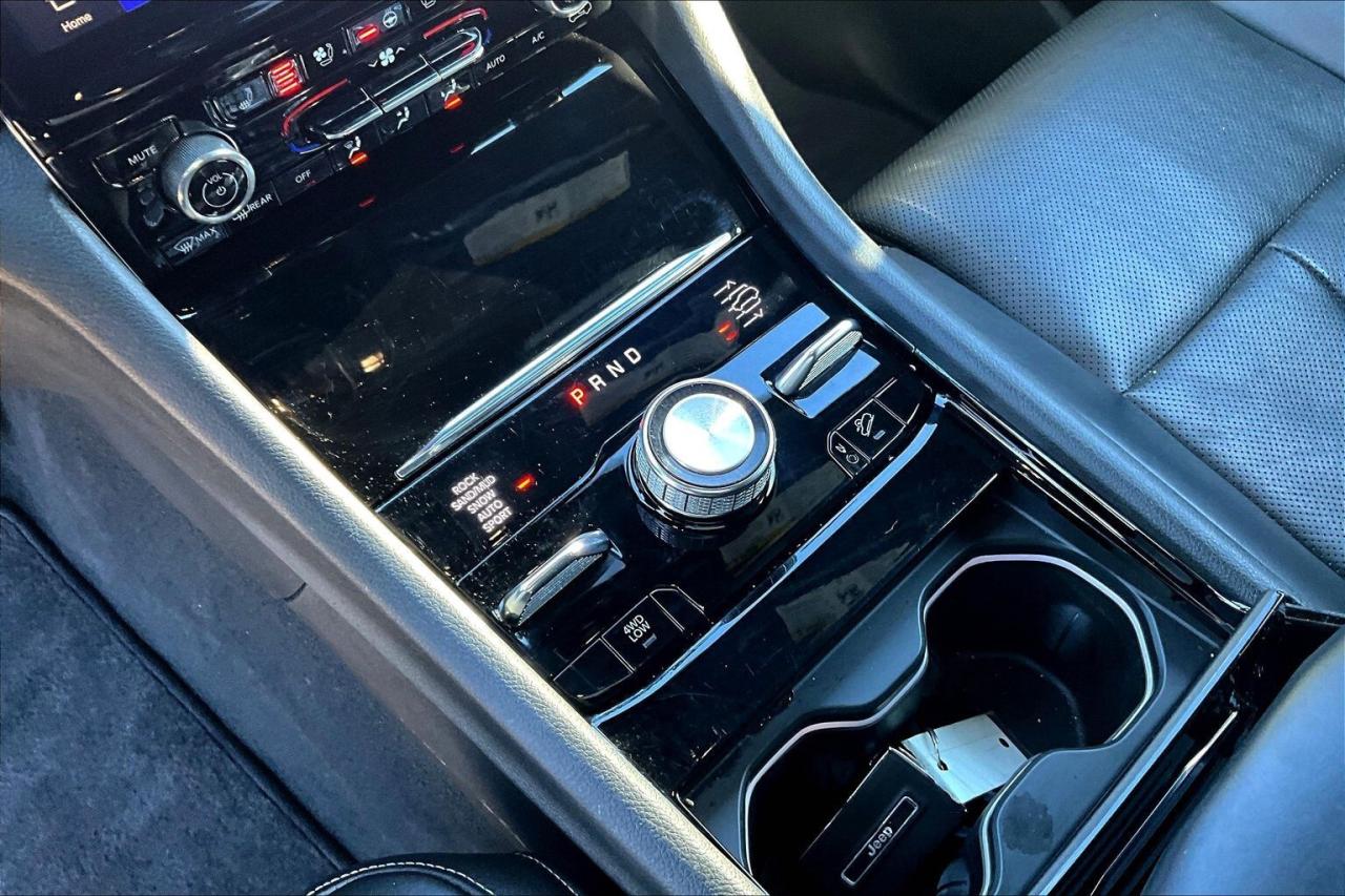 2023 Jeep Grand Cherokee L Overland | LuxTechIV | ProTechIII | McIntosh 4X4 Photo