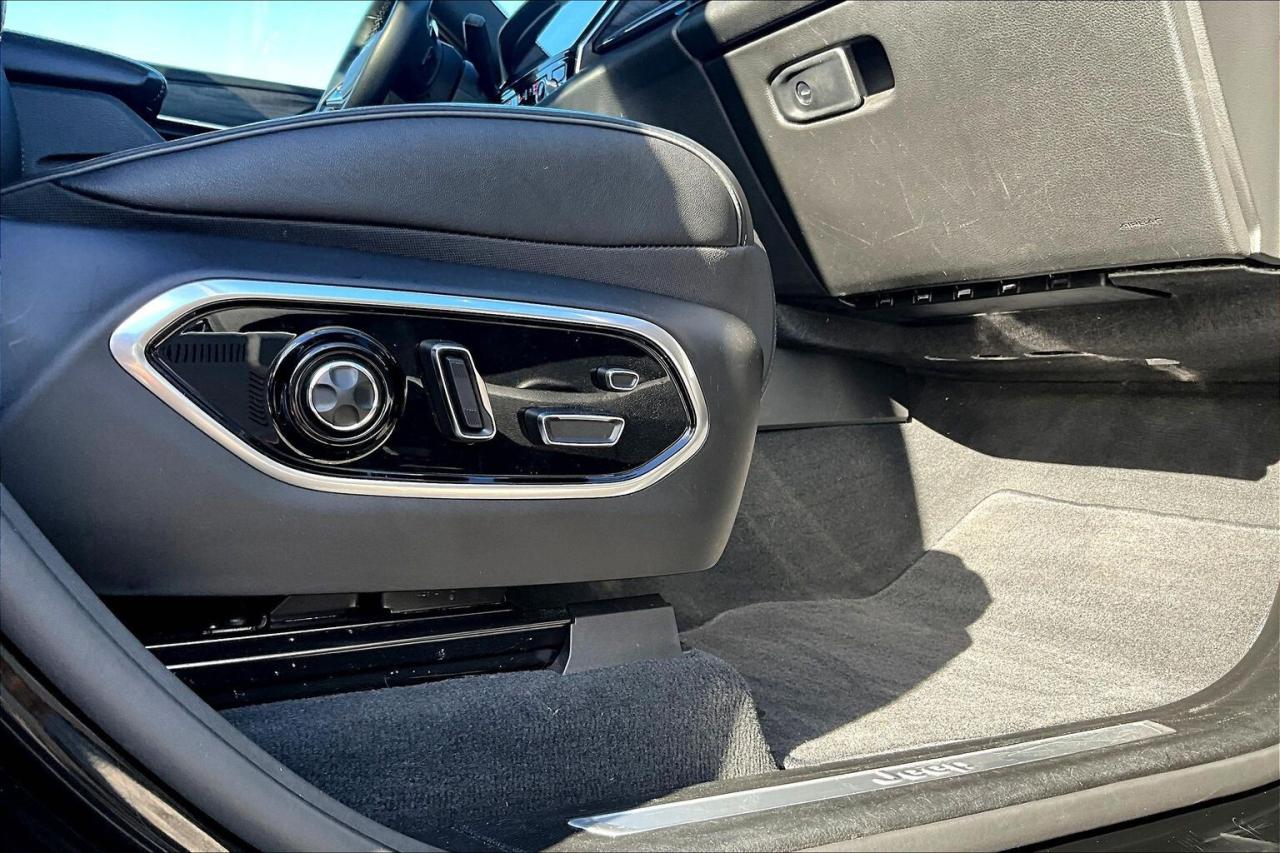 2023 Jeep Grand Cherokee L Overland | LuxTechIV | ProTechIII | McIntosh 4X4 Photo