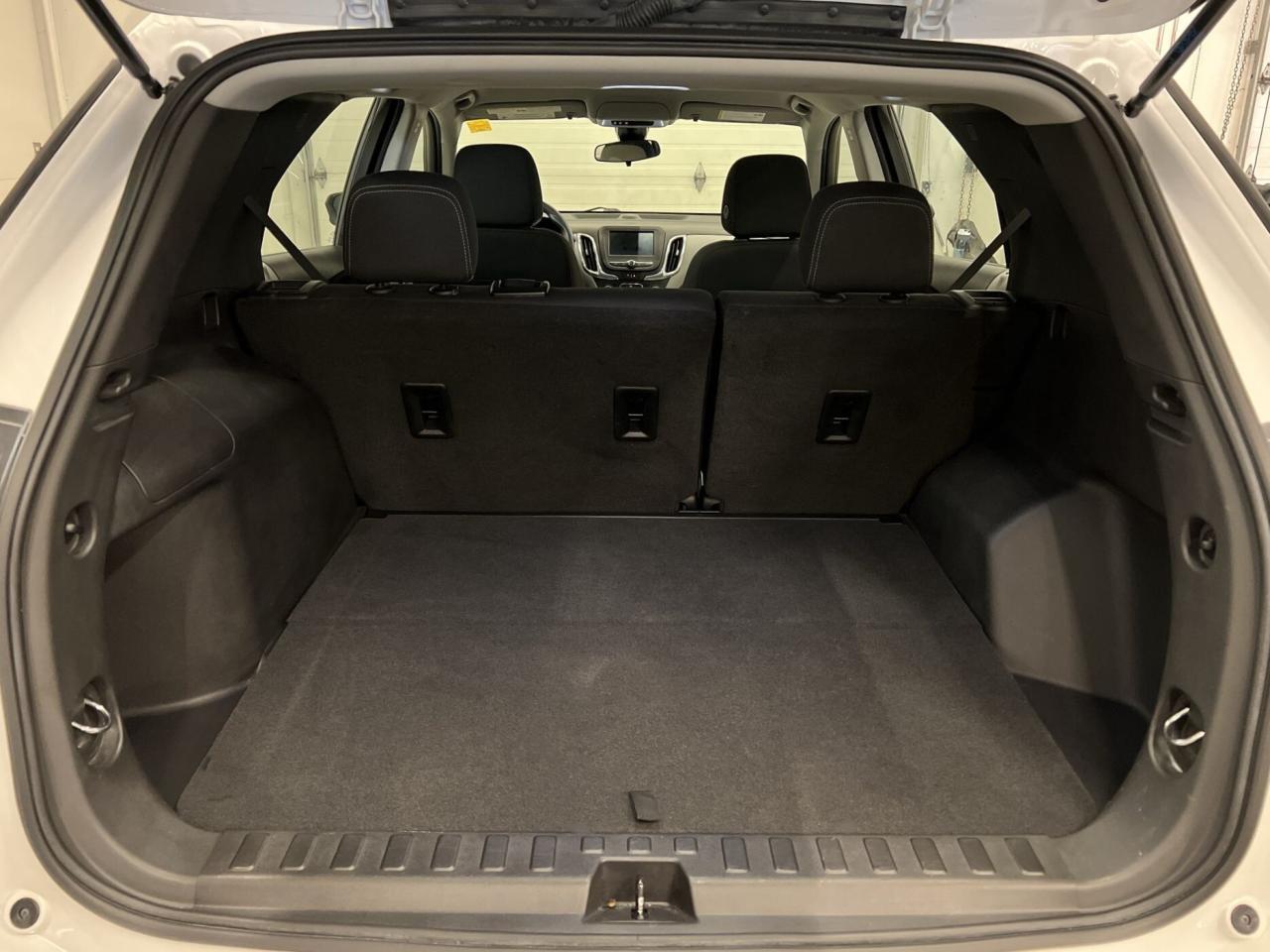 2023 Chevrolet Equinox AWD| HTD SEATS | CARPLAY | REMOTE START | ALLOYS Photo