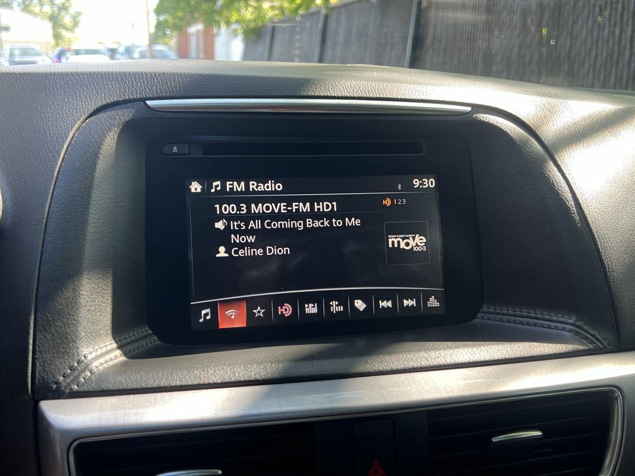 2016 Mazda CX-5 GS AWD| SUNROOF| HTD SEATS| ONLY 92,000KMS| NAV Photo