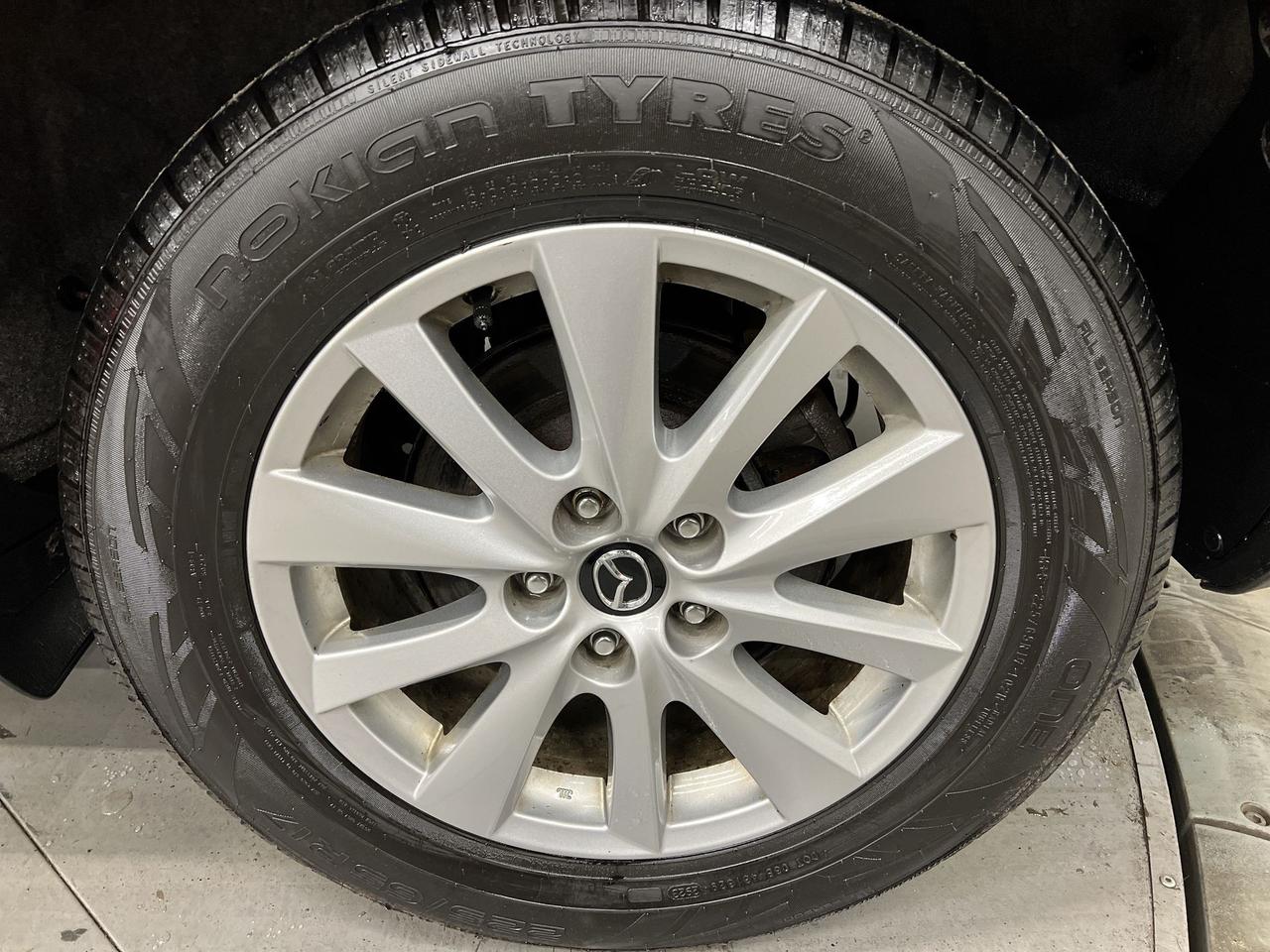 2016 Mazda CX-5 GS AWD| SUNROOF| HTD SEATS| ONLY 92,000KMS| NAV Photo