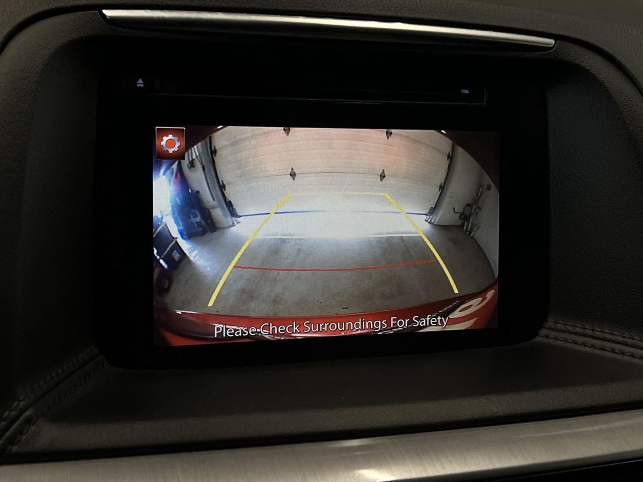 2016 Mazda CX-5 GS AWD| SUNROOF| HTD SEATS| ONLY 92,000KMS| NAV Photo