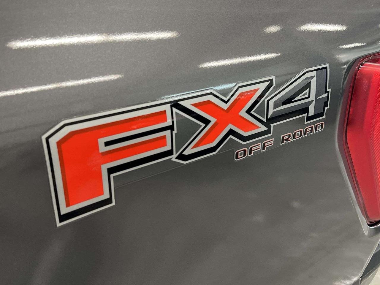 2022 Ford F-150 XLT SPORT 4X4| 3.5L V6| HTD SEATS| CREW| CARPLAY Photo