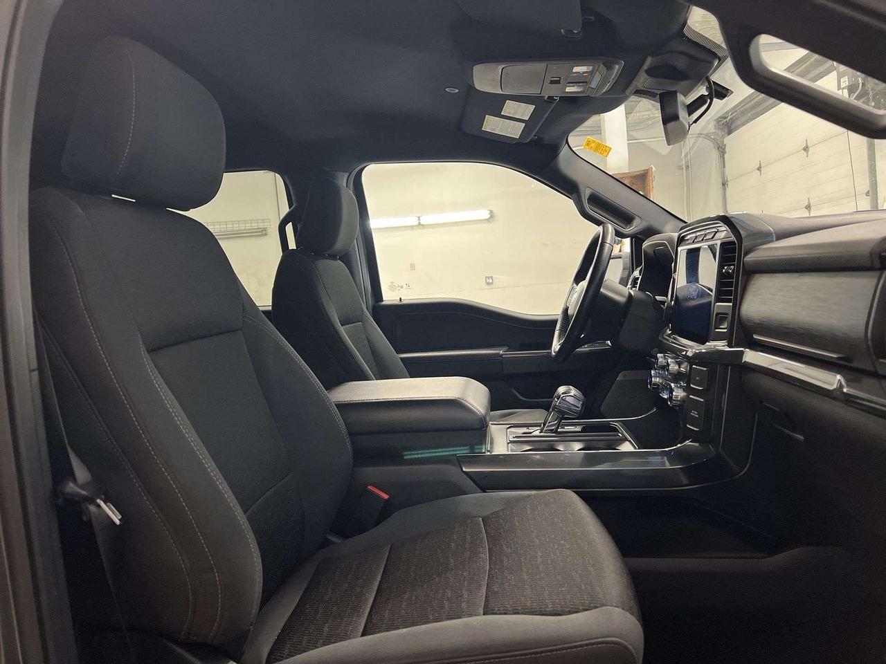 2022 Ford F-150 XLT SPORT 4X4| 3.5L V6| HTD SEATS| CREW| CARPLAY Photo