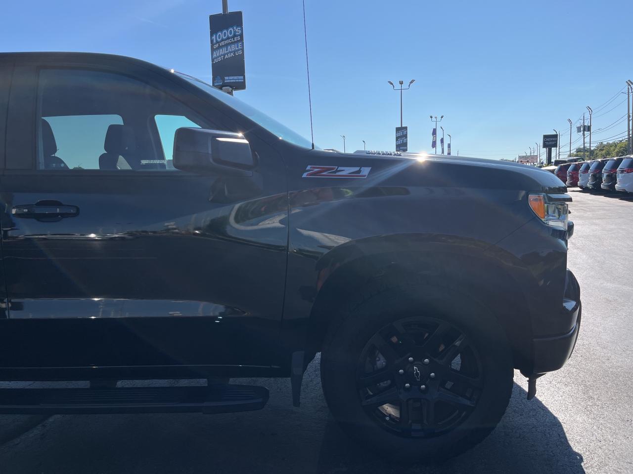 2023 Chevrolet Silverado 1500 RST / Z71 / DURAMAX / DIGITAL DASH / HTD SEATS Photo3