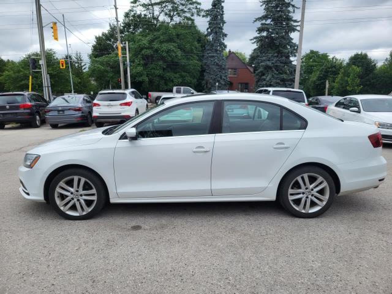 2016 Volkswagen Jetta HIGHLINE Photo19