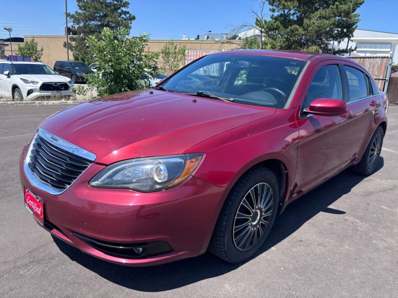 Used 2013 Chrysler 200 Limited 2dr Convertible Automatic for sale in Mississauga, ON