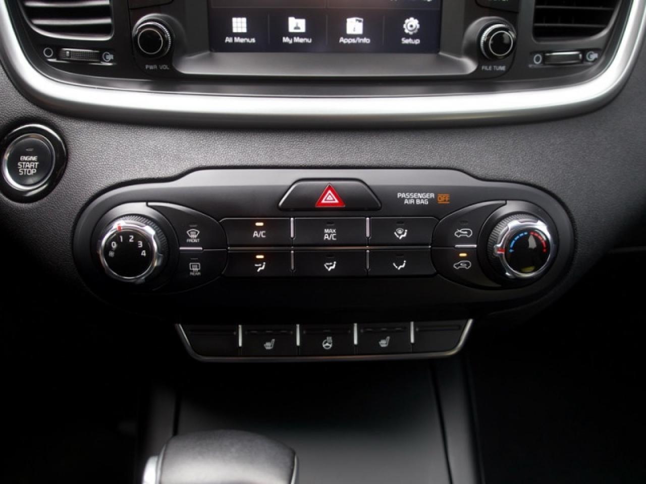 2019 Kia Sorento LX  CAM APPLE-CP HTD-SEATS Photo