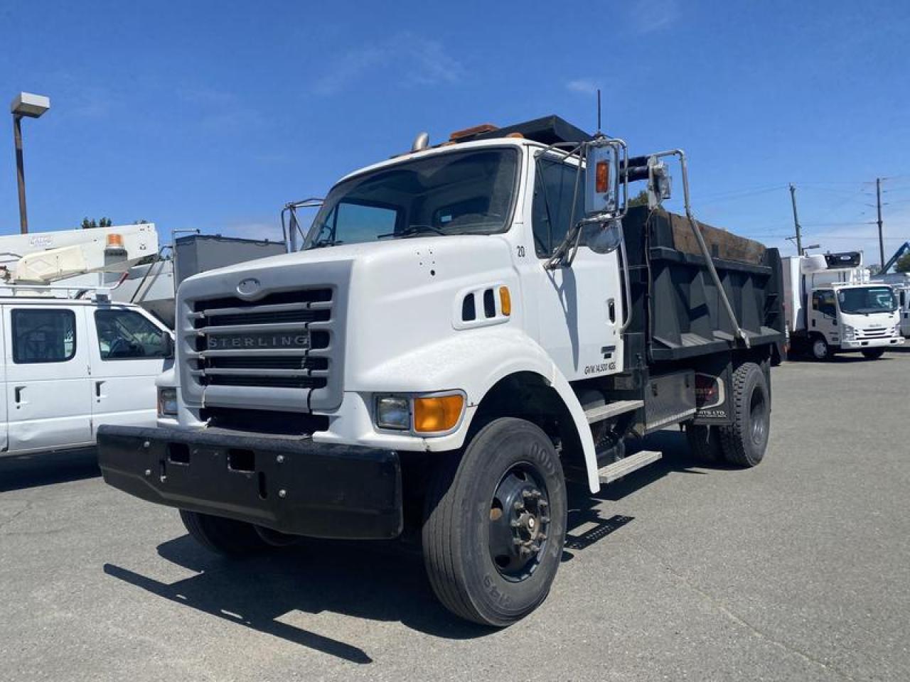 Used 2006 Sterling L7500 Dump Truck With Air Brakes Diesel for sale in Burnaby, BC