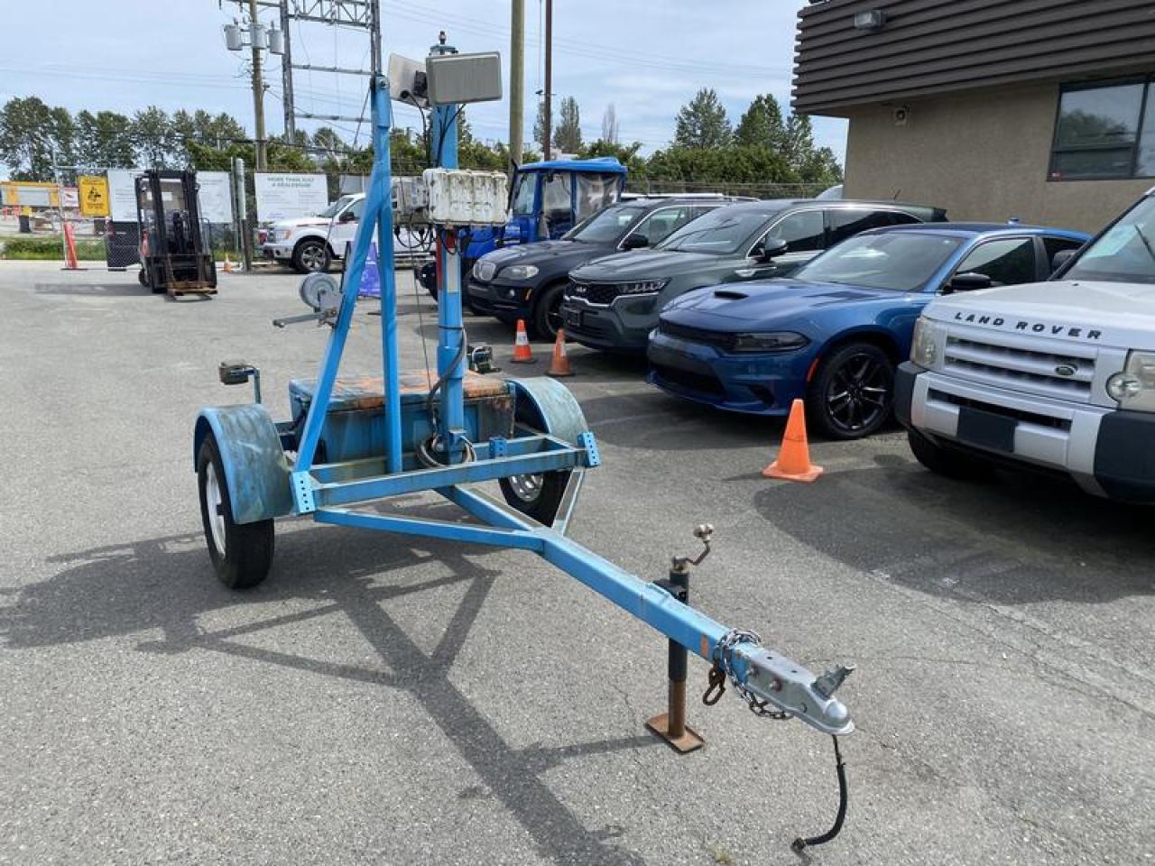 Used 2003 VER-MAC Surveillance/Communication Trailer Single-Axle Towable Unit for sale in Burnaby, BC
