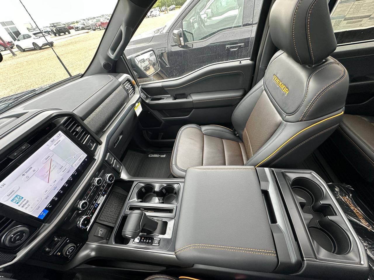 2025 Ford F-150 TREMOR 4WD SuperCrew 5.5' Box 402A Photo5