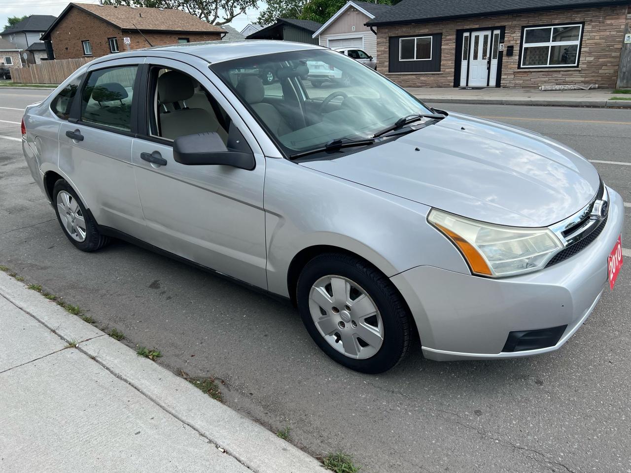 2010 Ford Focus S - Photo #3