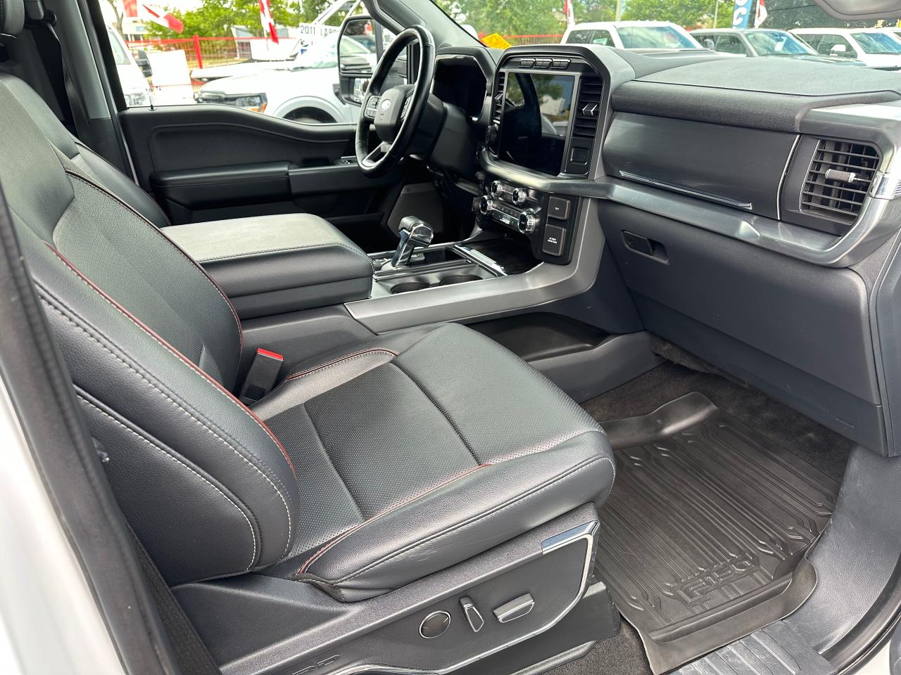2022 Ford F-150 Lariat Photo5