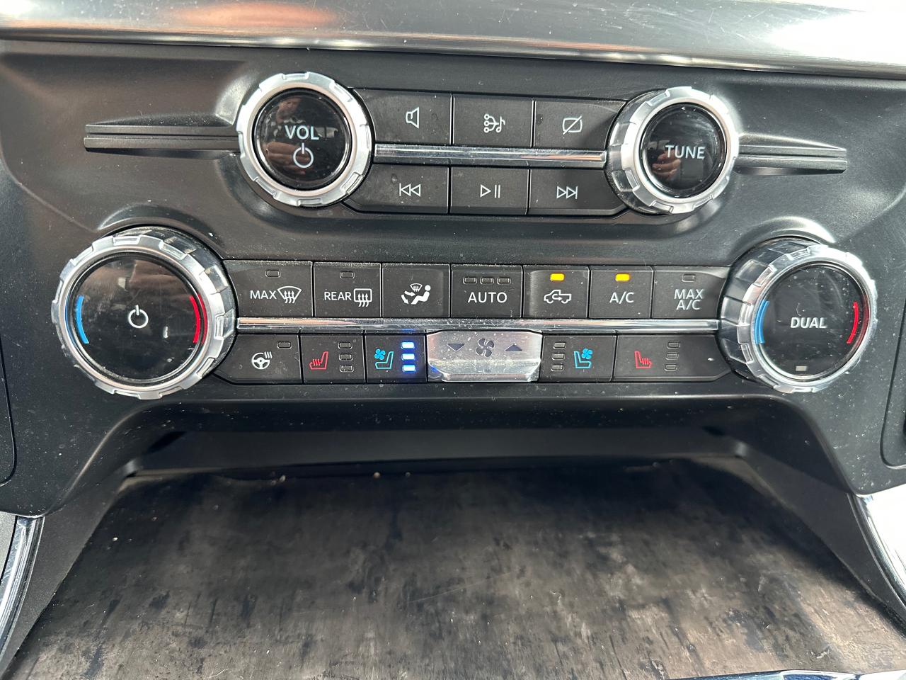 2022 Ford F-150 Lariat Photo5
