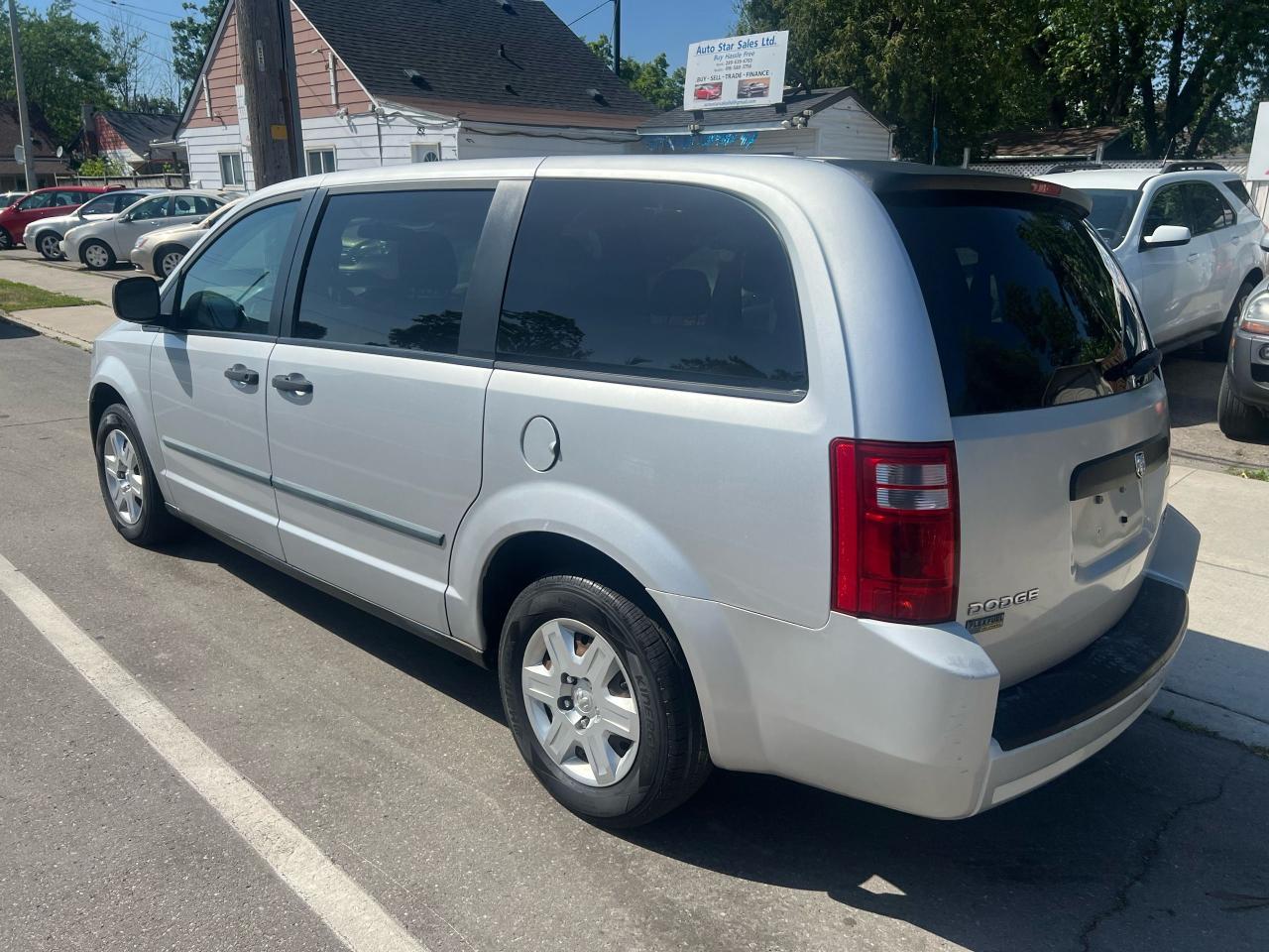 2009 Dodge Grand Caravan SE - Photo #6