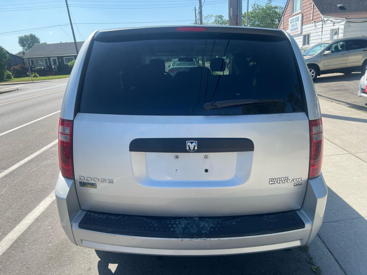 2009 Dodge Grand Caravan SE - Photo #5