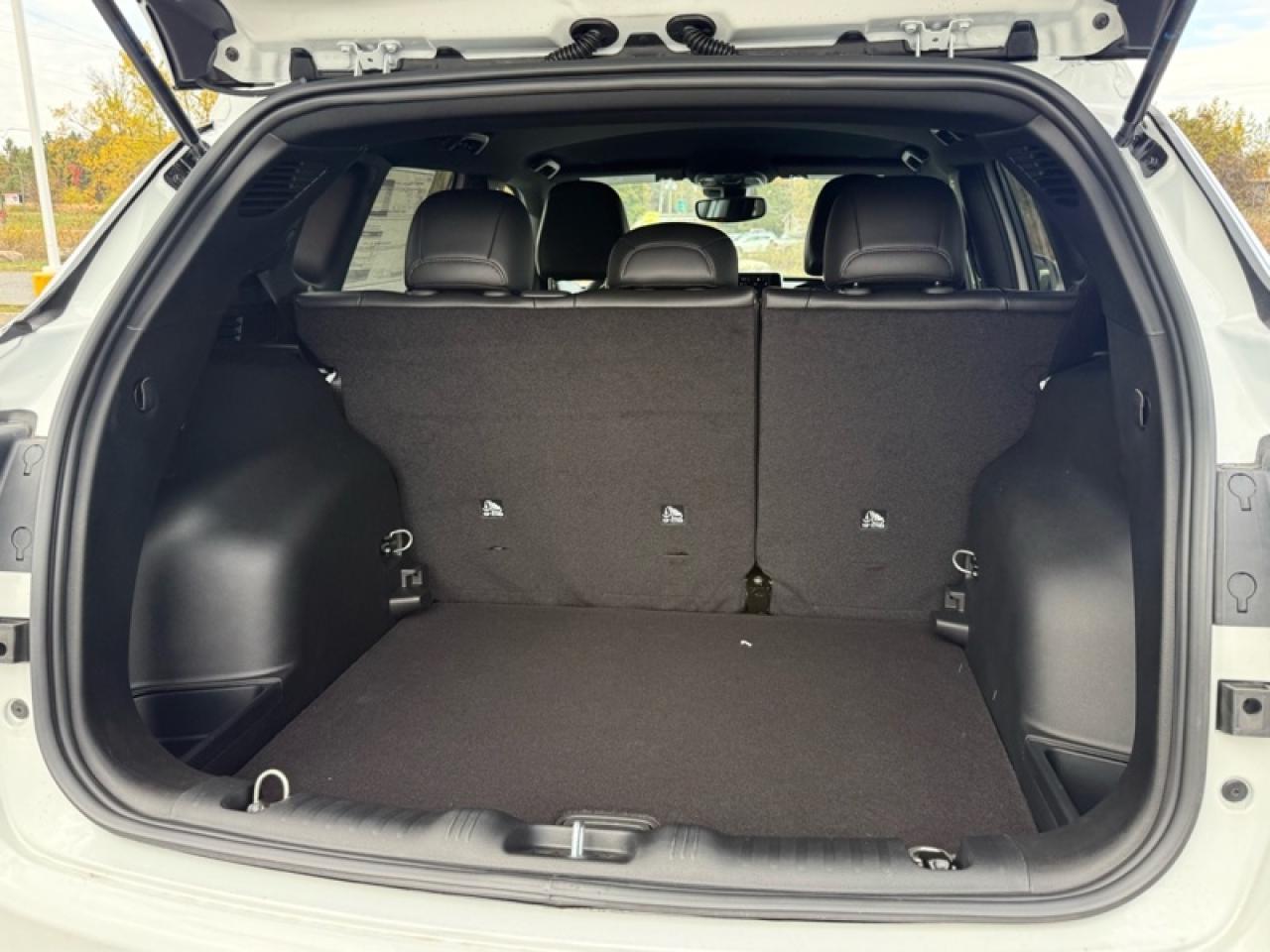 2025 Jeep Compass NORTH Photo