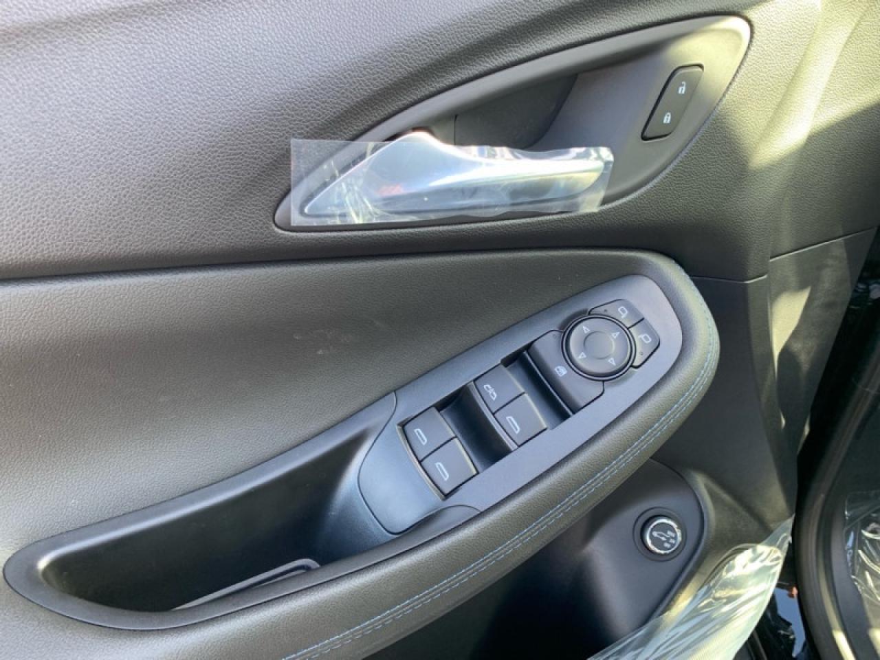 2026 Buick Encore GX Sport Touring Photo