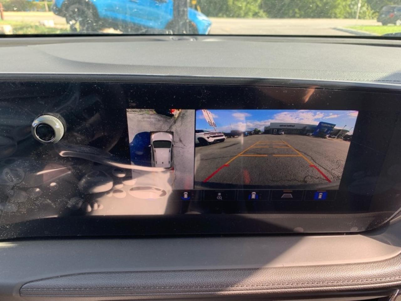 2026 Buick Encore GX Sport Touring Photo