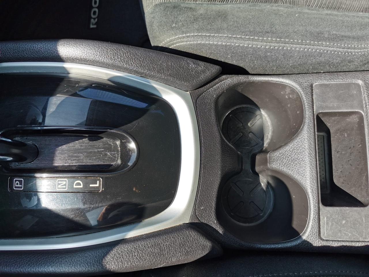 2015 Nissan Rogue S - Photo #21