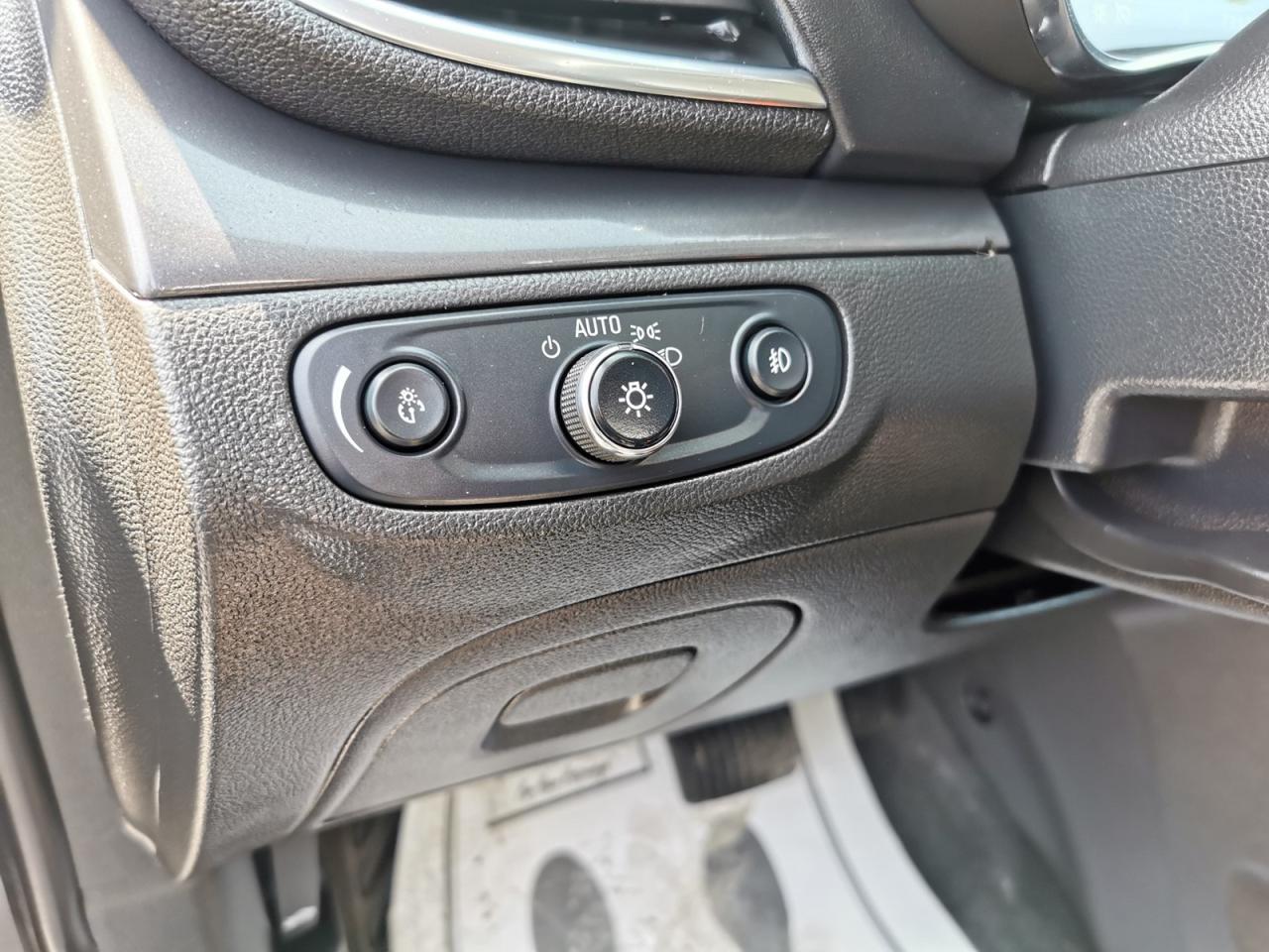 2017 Buick Encore Essence - Photo #21