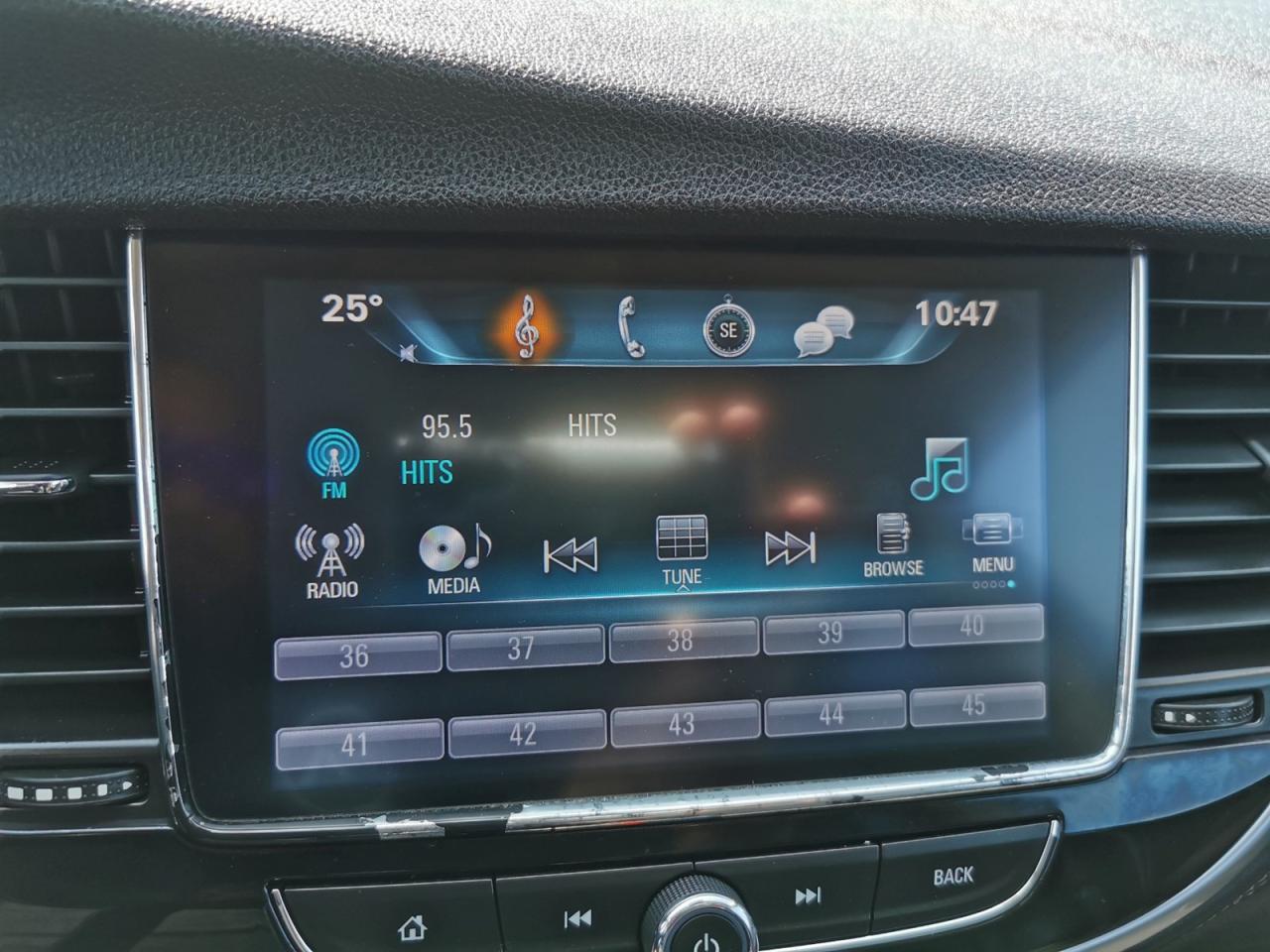 2017 Buick Encore Essence - Photo #23