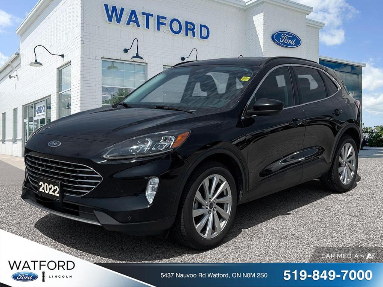 Used 2022 Ford Escape Titanium AWD for sale in Watford, ON