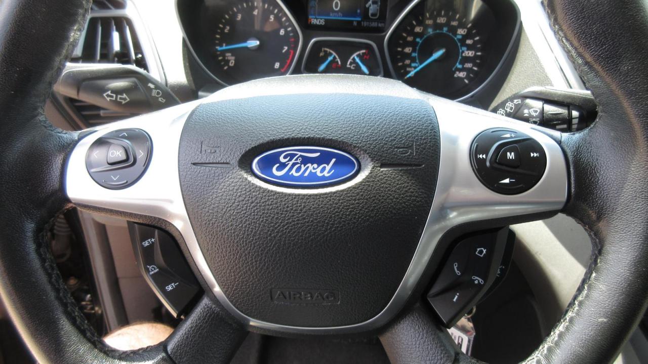 2014 Ford Escape 4WD 4dr SE - Photo #17