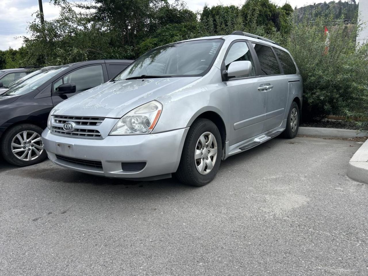 Used 2008 Kia Sedona EX for sale in Kelowna, BC