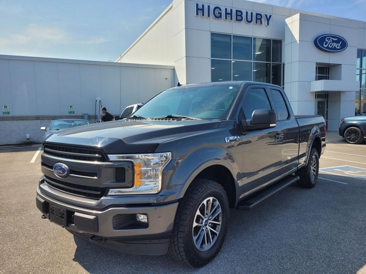 2019 Ford F-150 XLT Photo17