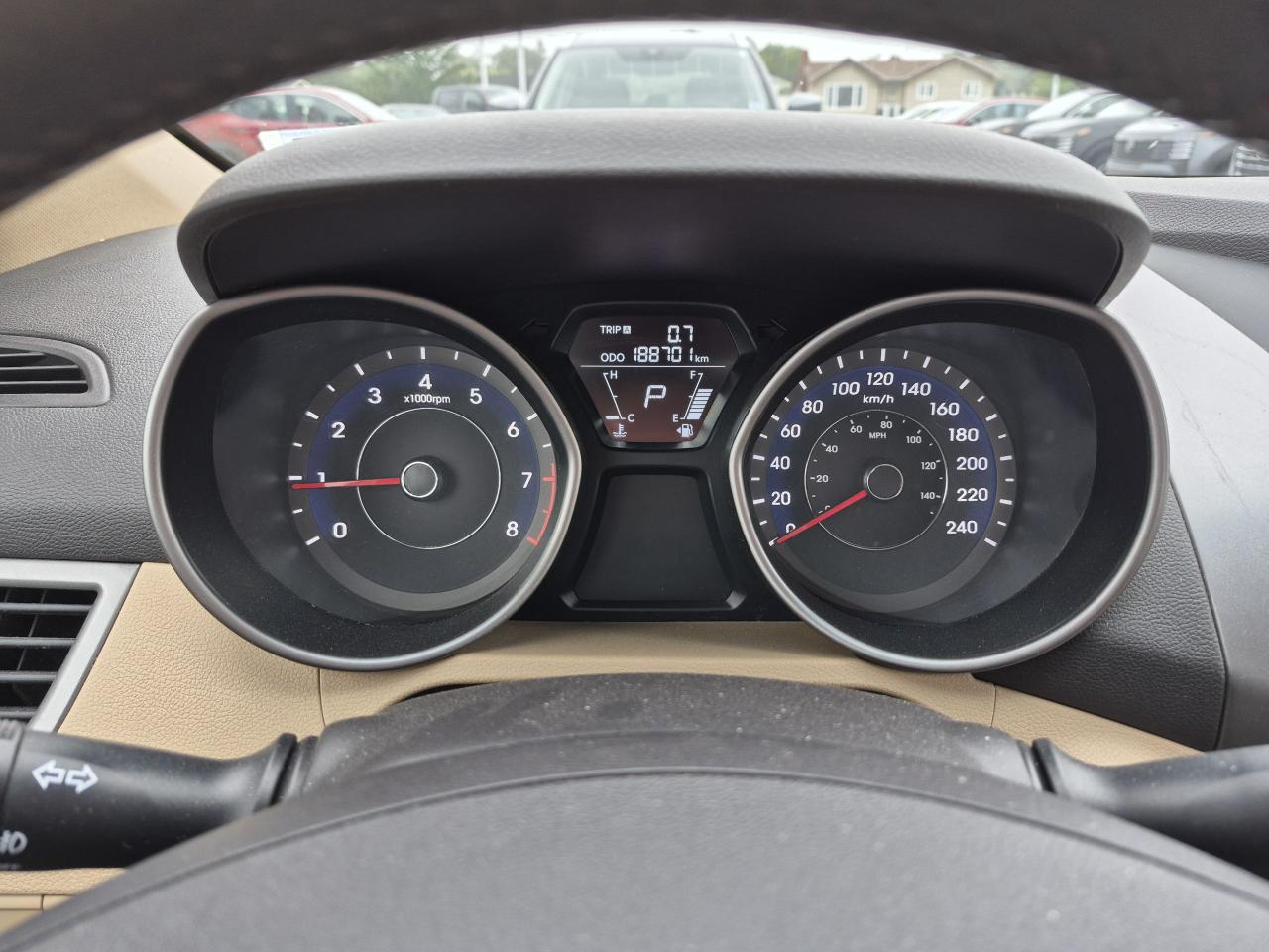 2011 Hyundai Elantra Limited AS IS Photo8