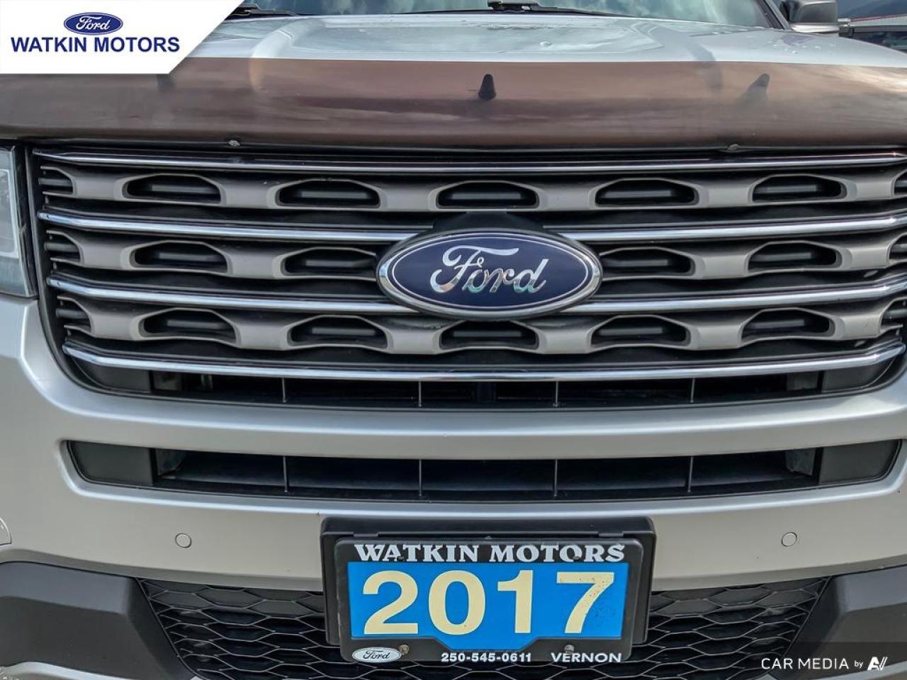 2017 Ford Explorer 4WD XLT Photo11