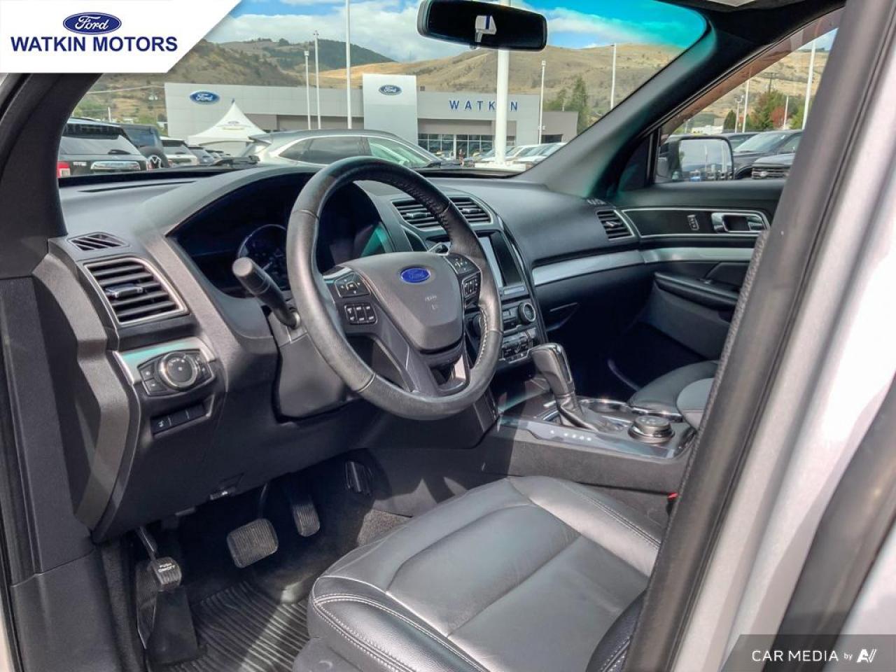2017 Ford Explorer 4WD XLT Photo15