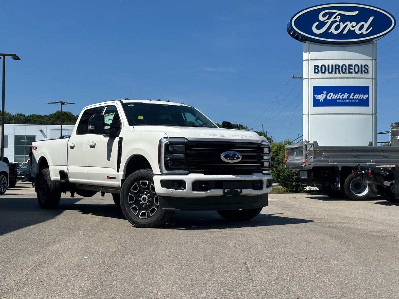 New 2025 Ford F-350 Super Duty SRW PLATINUM 4WD CREW CAB 8' BOX for sale in Midland, ON