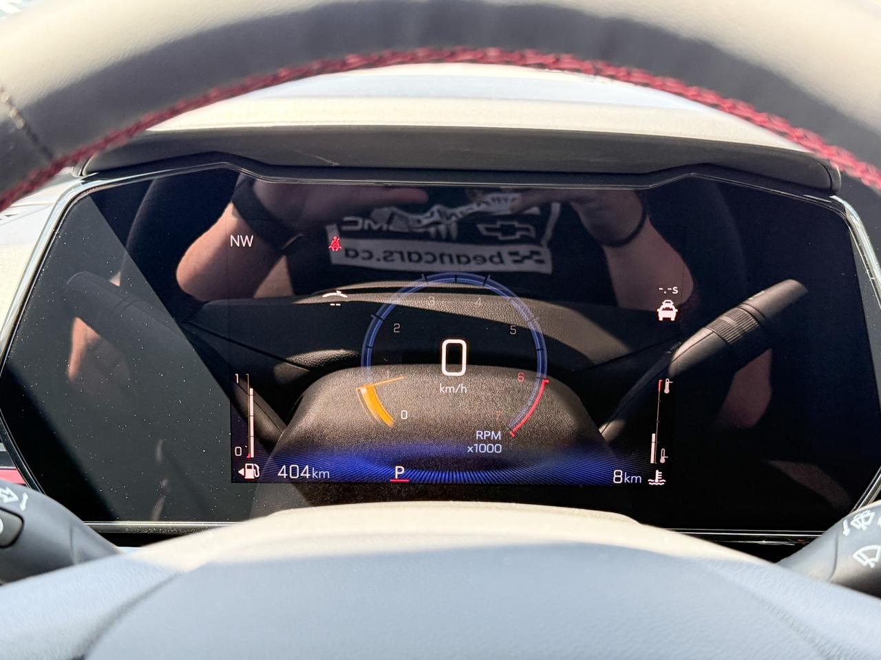 2025 Chevrolet Trax 2RS 1.2L 3 CYL WITH REMOTE START/ENTRY, SUNROOF, HEATED SEATS, HEATED STEERING WHEEL, APPLE CARPLAY AND ANDROID AUTO Photo