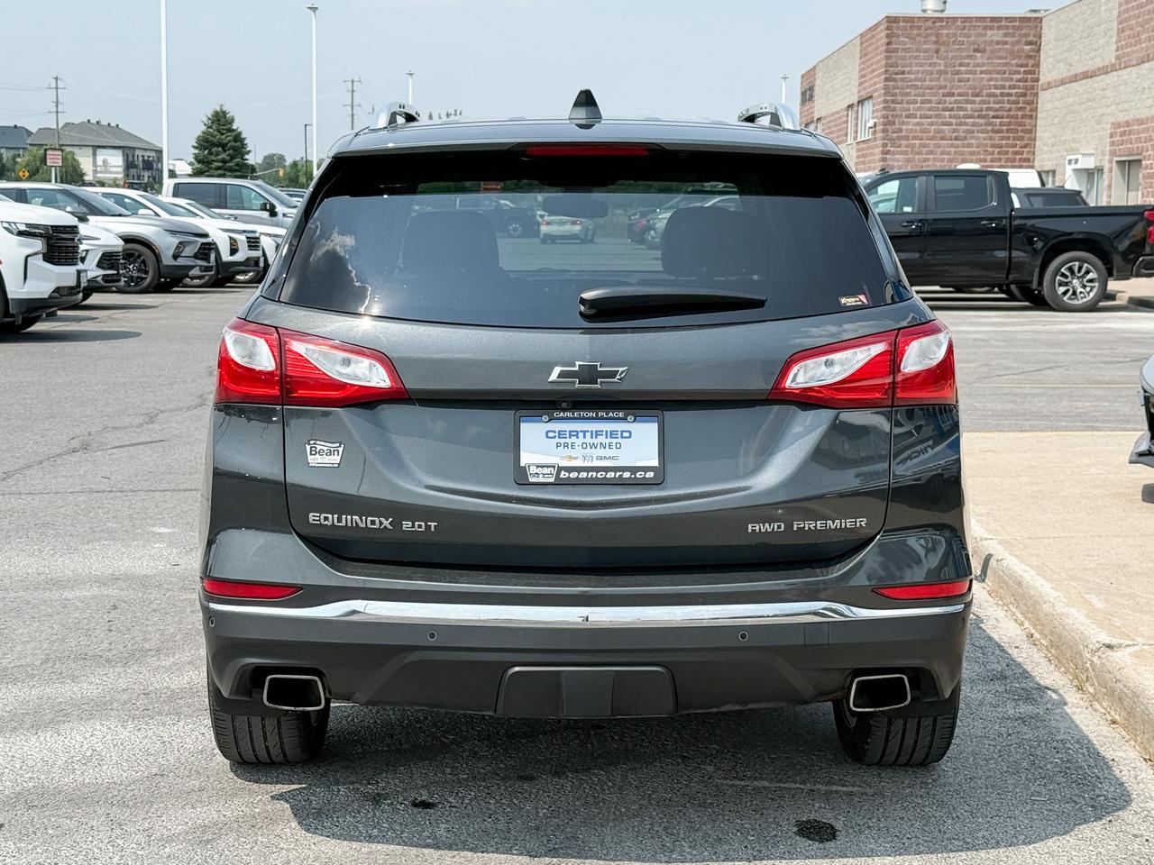 2020 Chevrolet Equinox Premier 2.0L 4 CYL WITH REMOTE START/ENTRY, HEATED SEATS, WIRELESS CHARGING, POWER LIFTGATE, HD REAR VISION CAMERA, APPLE CARPLAY AND ANDROID AUTO Photo